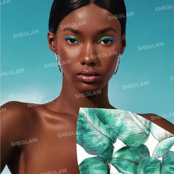 SHEGLAM Stay Wild Jelly Glitter - Peacock  Shiny Eyeshadow Gel Highlight Sequins - Picture 4 of 4